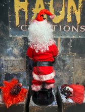 Load image into Gallery viewer, ANTI SANTA