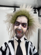 Load image into Gallery viewer, SHOWTIME
